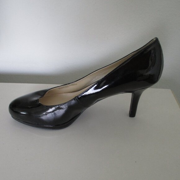 Etienne Aigner "Drew" Womens Faux Black Patent Leather Pump w/3" Heel - Size 7W - Picture 6 of 10